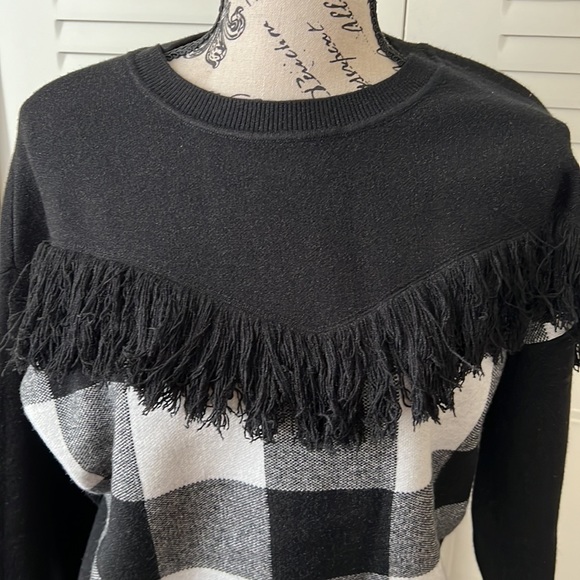 Bar ||| women  sweater. - Picture 3 of 4